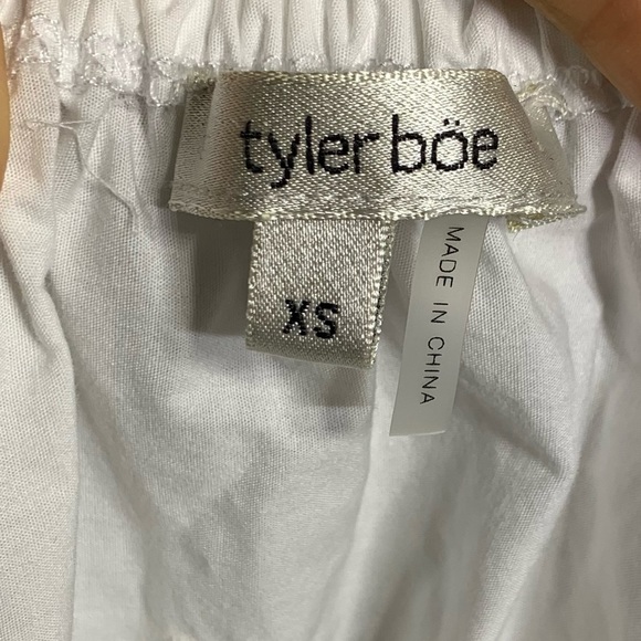 Tyler Boe Carrie Eyelet Topper Off Shoulder Blouse - Picture 6 of 7